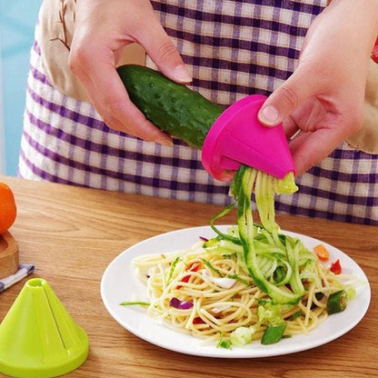 Coupe-légumes entonnoir multifonction - ustensile découpe dés et julienne pratique-verte