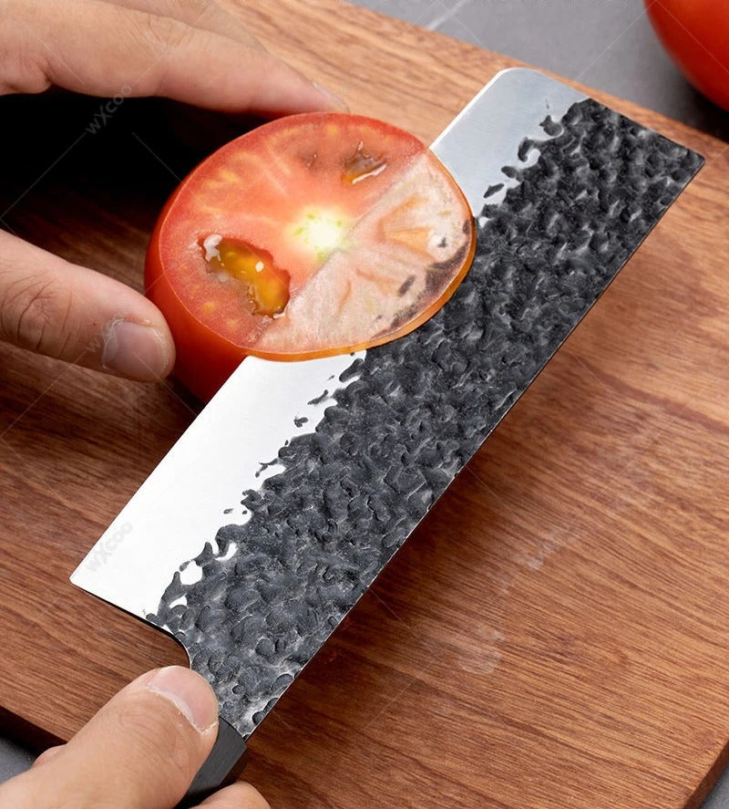 couteau-du-chef-forge-tomate
