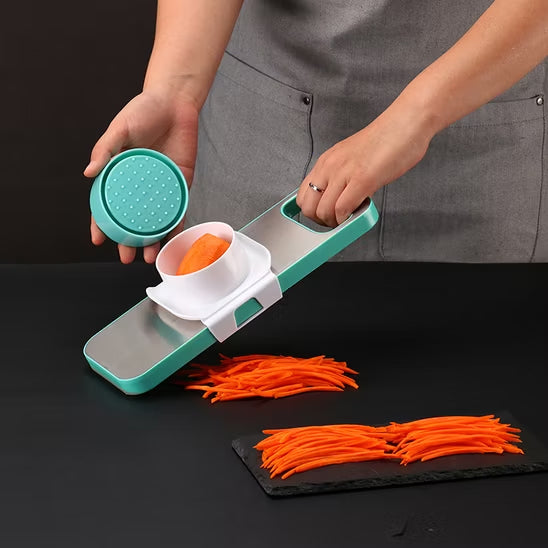 mandoline-cuisine-cutting-carotte