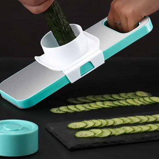 mandoline-cuisine-precise-cutting-courgette