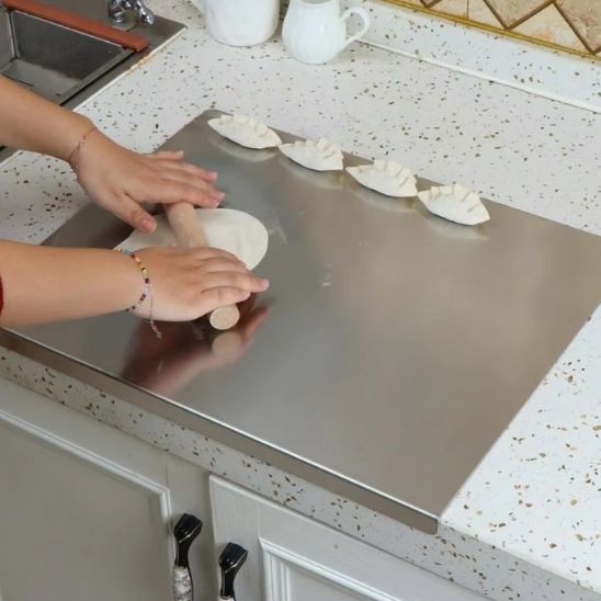 planche-a-decouper-acier-samboussa