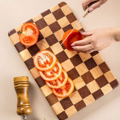 Planche à découper bois carrolé rondelle de tomate