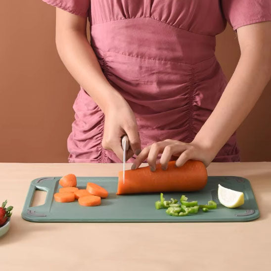 planche a decouper versatile carotte