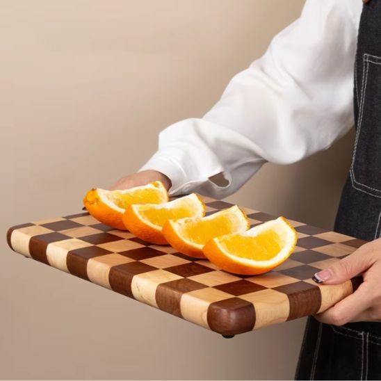 planche-bois-a-decouper-acacia-tranche-orange