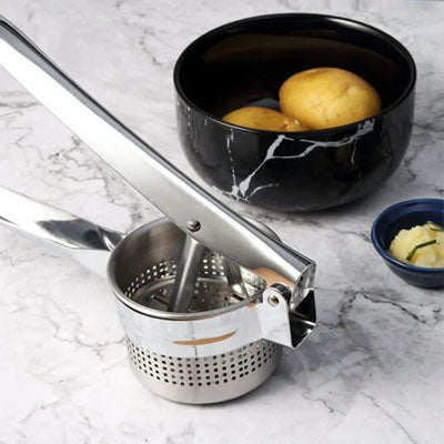 presse-puree-manuel-casserole-professionnel-casserole-noir